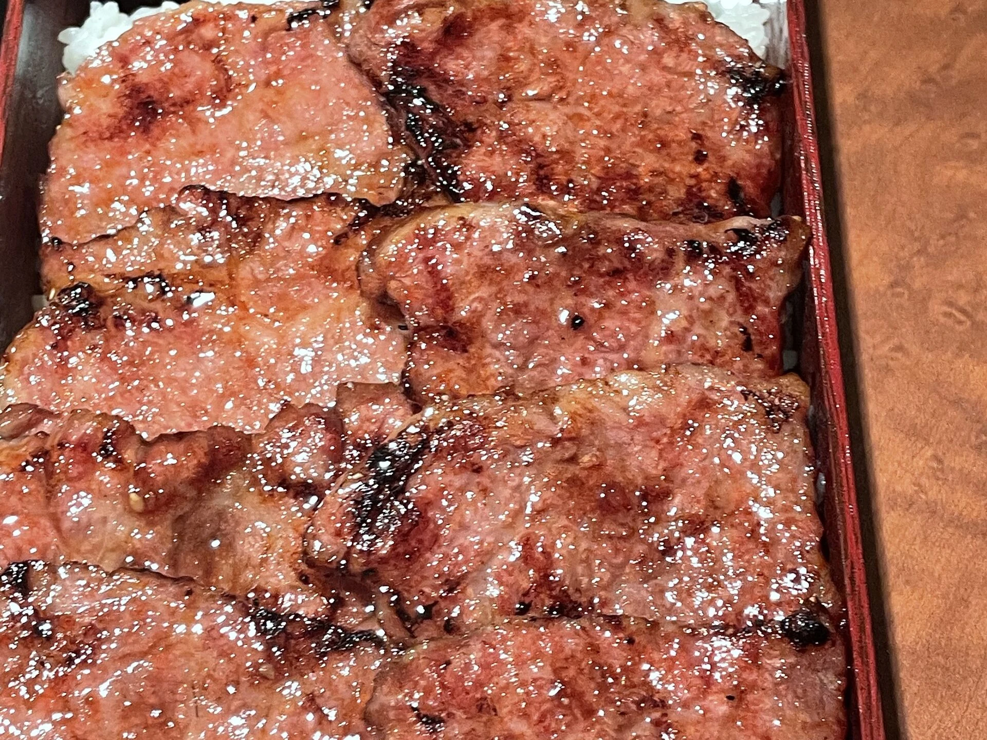 焼肉弁当４
